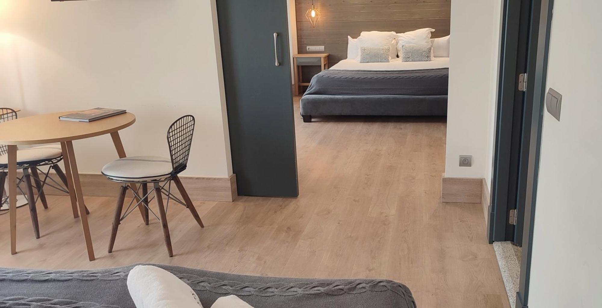 Hotel Sercotel Cuatro Postes Avila Exterior photo
